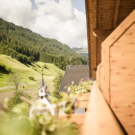 Jaufensteg Guest house